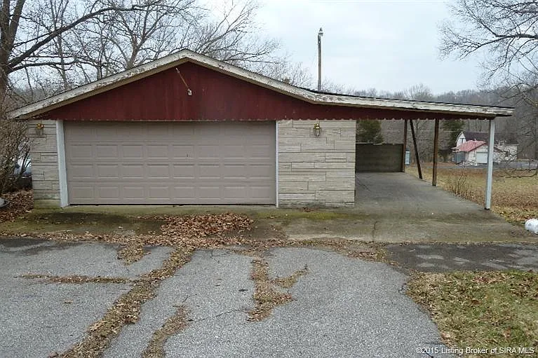 775 Highland Ave photo 1