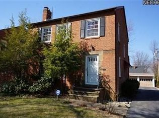 2292 Canterbury Rd, University Heights, OH 44118