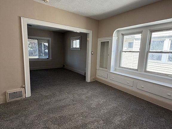 4th image of 8301 Garfield Blvd #2