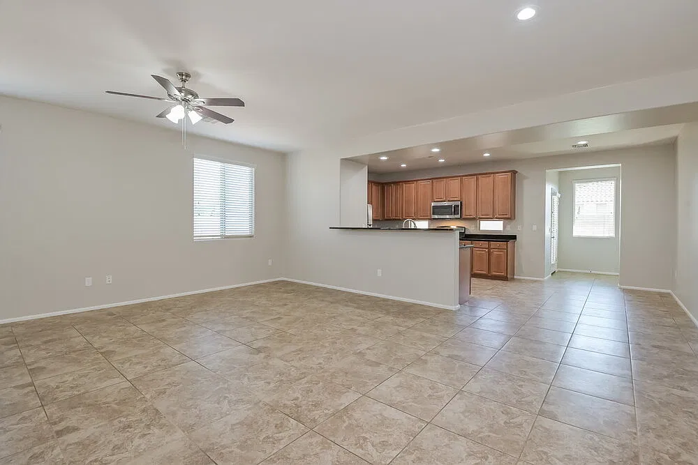 4 bed, 2.0 bath, 1800 sqft, $1,890 — Photo 4