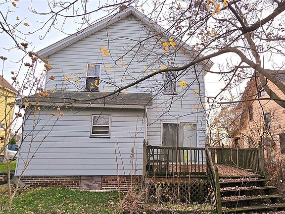 2nd image of 140 Trumbull Ave