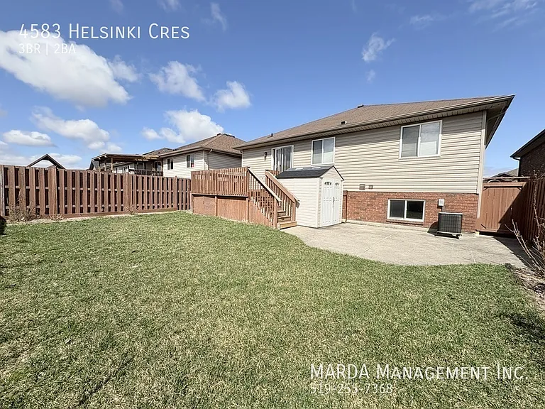 4583 Helsinki Cres — Photo 34