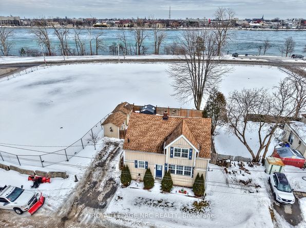 9 Waterloo St, Fort Erie, ON L2A 3J6