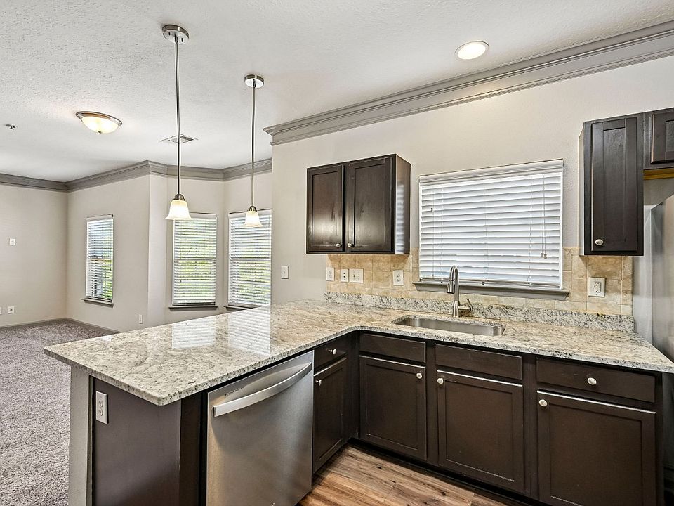 1st image of 601 Nail Rd #206
