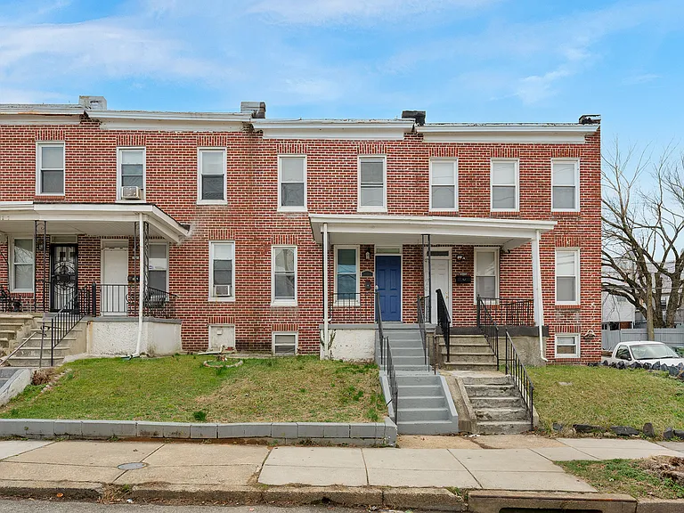 3203 Elmley Ave — Photo 1