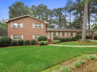 2528 Pangborn Cir, Decatur, GA 30033