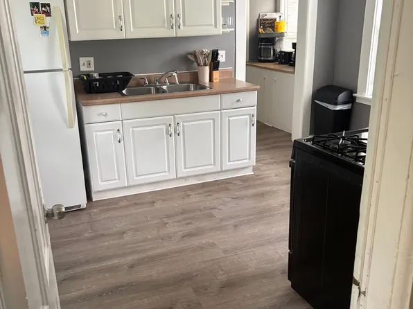 97 Union St #2, Westfield, MA 01085