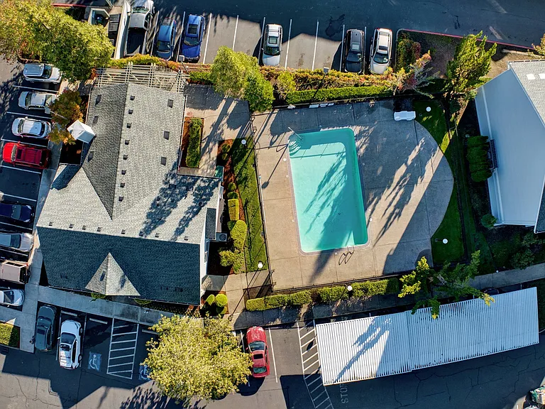 ariel view of pool and clubhouse Aloha Oregon Quatama Village Apartments