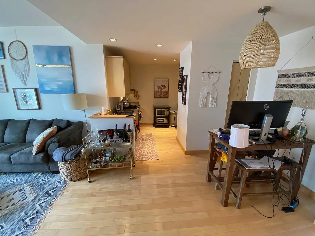 1 bed, 1.0 bath, 615 sqft, $1,700 — Photo 2