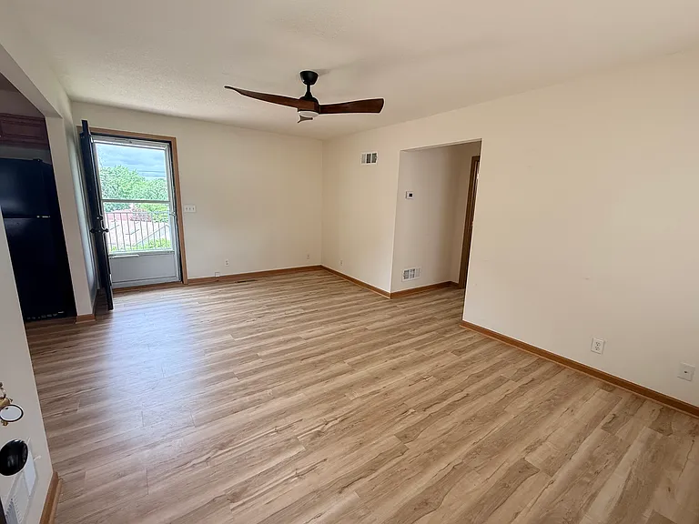 2800 SW Walnut St — Photo 2