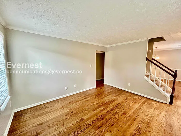 655 S Preston Ct — Photo 9