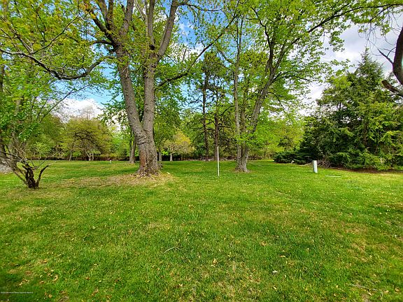 2nd image of 24 Fort De France Ave