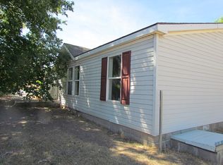 836 Cascade St, Lander, WY 82520