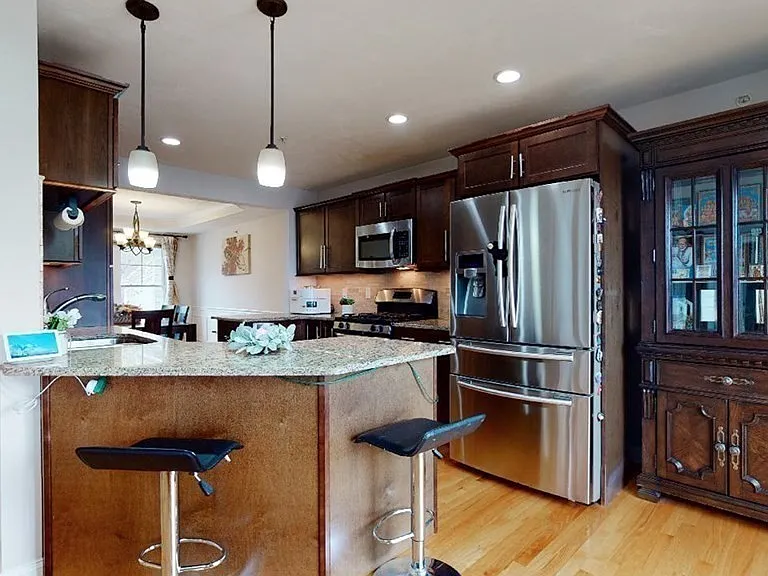 19 Flint Pond Dr — Photo 11