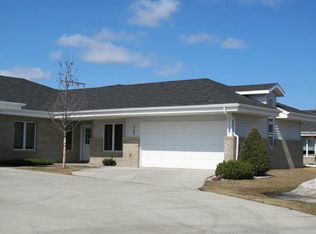 4148 Lark Cir, Grand Forks, ND 58201