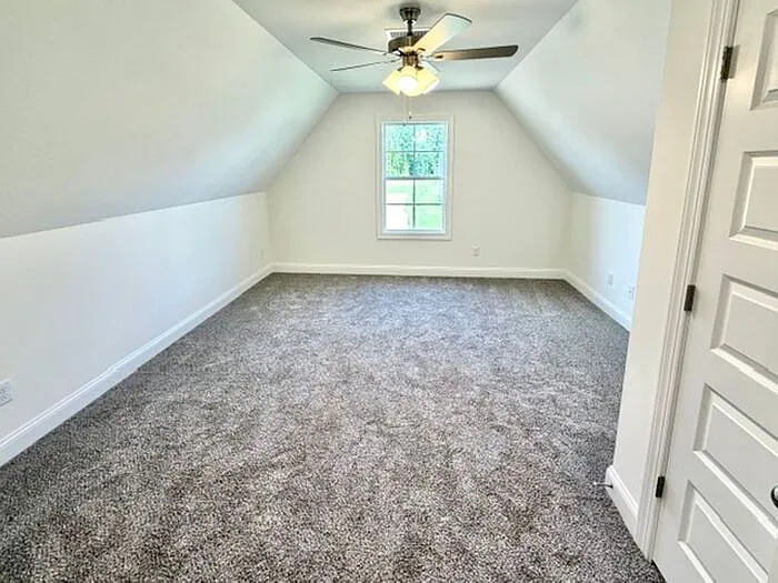 7425 Newbury Dr — Photo 13