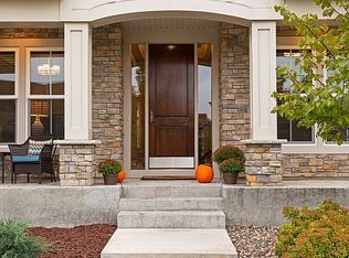 47 Monarch Way, North Oaks, MN 55127