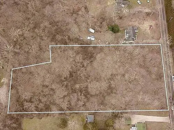 9 W Neck Rd, Shelter Island, NY 11964