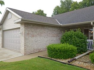 336 Lauren Ln, Watertown, WI 53094