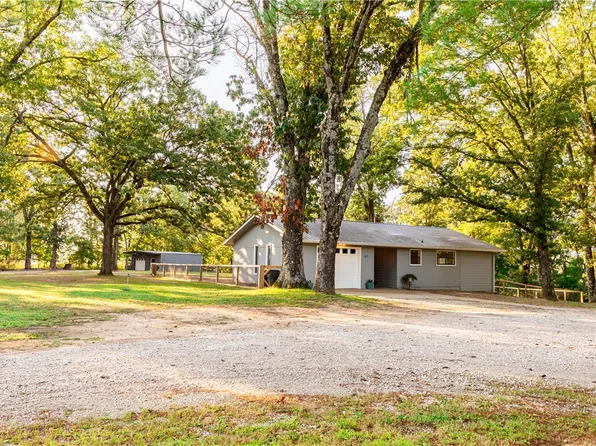 343 Dancer Rd, Rogers, AR 72756