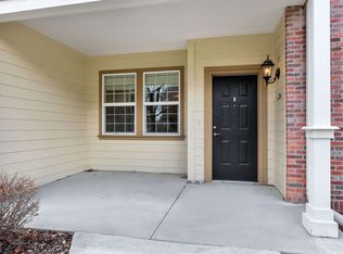 1206 E Winding Creek Dr, Eagle, ID 83616