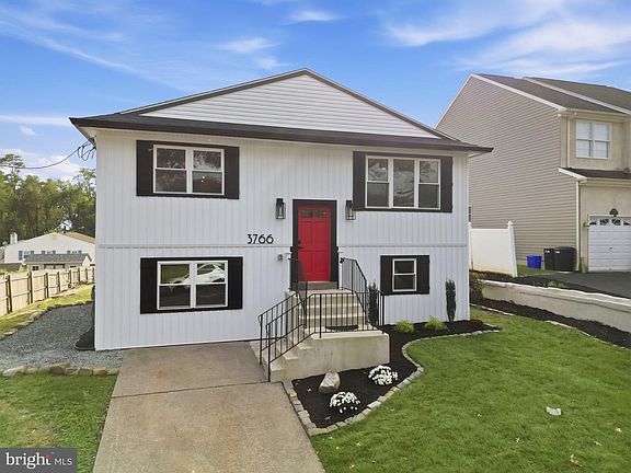 5th image of 3766 President St