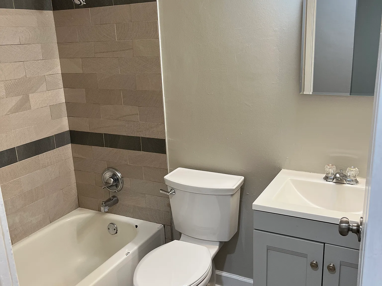 1 bed, 600 sqft, $1,400 — Photo 4