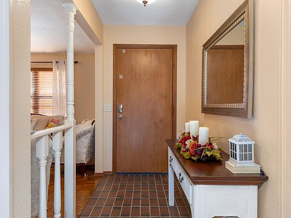 4th image of 1618 Camelot Pl