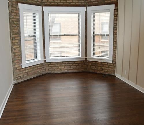 3rd image of 3422 N Elaine Pl APT 1W