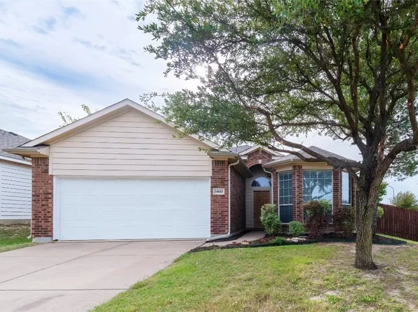 14033 Sand Hills Dr, Fort Worth, TX 76115