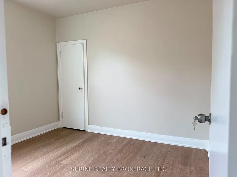 367 Springbank Dr — Photo 21