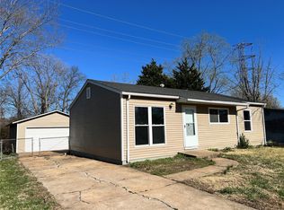 1421 San Salvador Dr, Saint Louis, MO