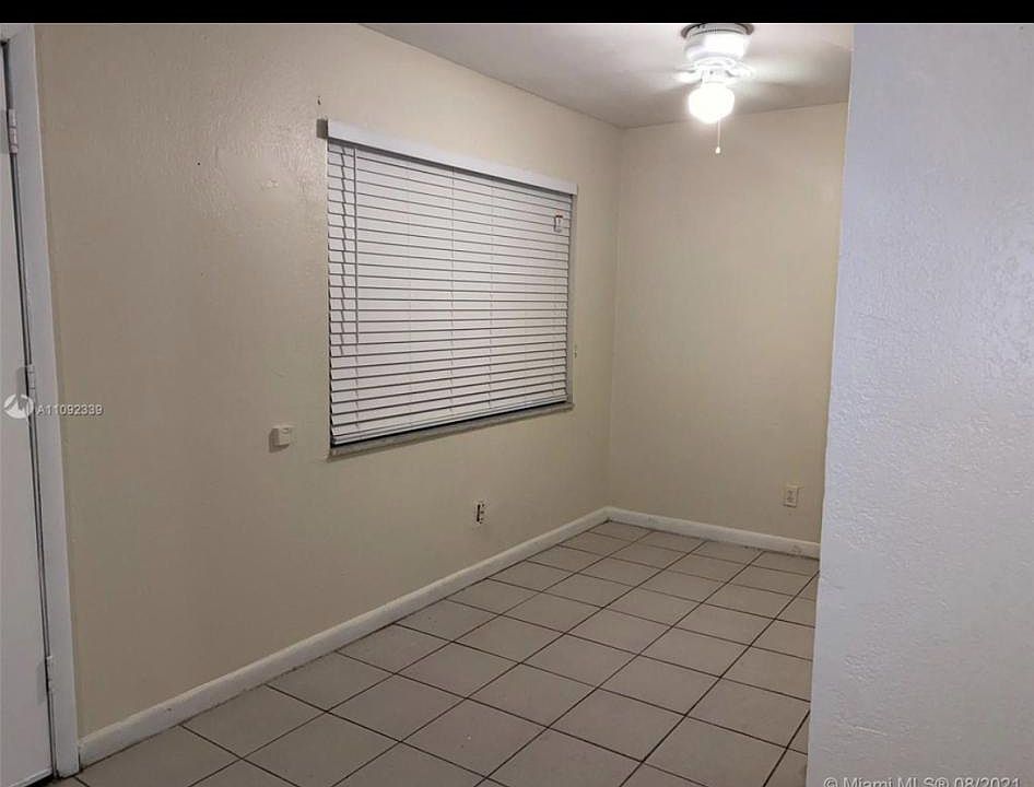 2nd image of 4717 SW 33rd Ave