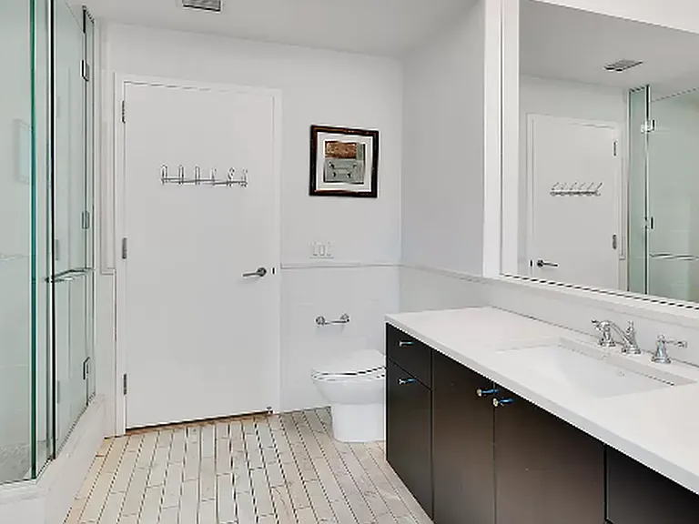 207 E 57th St #28B — Photo 9