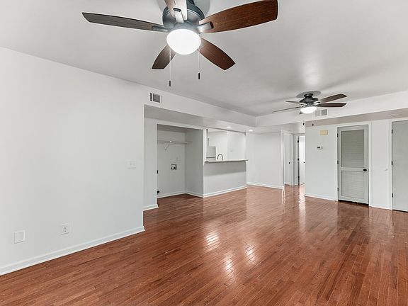 5th image of 2608 Hidden Cove Dr