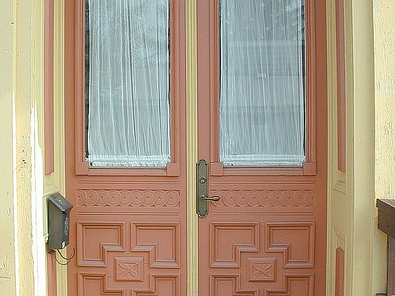 Frotn Door detail