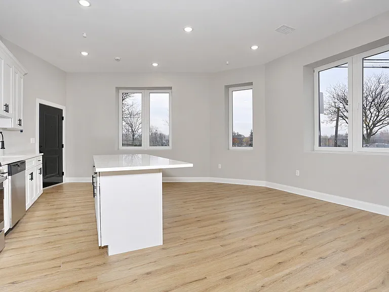 385 Passaic Ave #3 — Photo 5