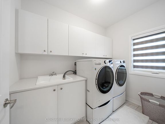 4th image of 136 Ogston Cres