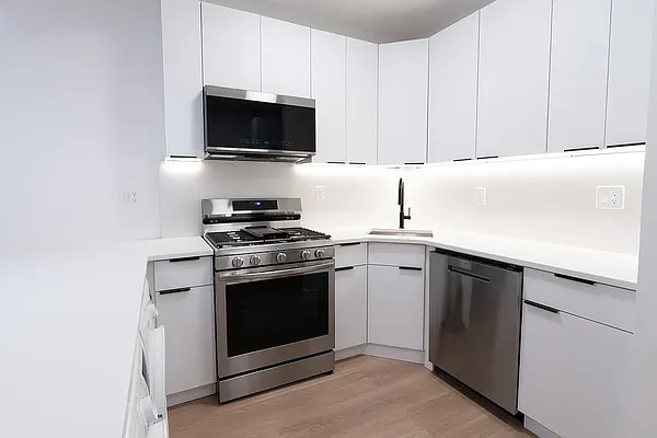 Kitchen, photo 1