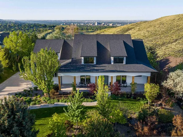 1737 W Silver Crest Dr, Boise, ID 83703