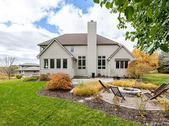 3rd image of 4166 Glen Eagles Ct