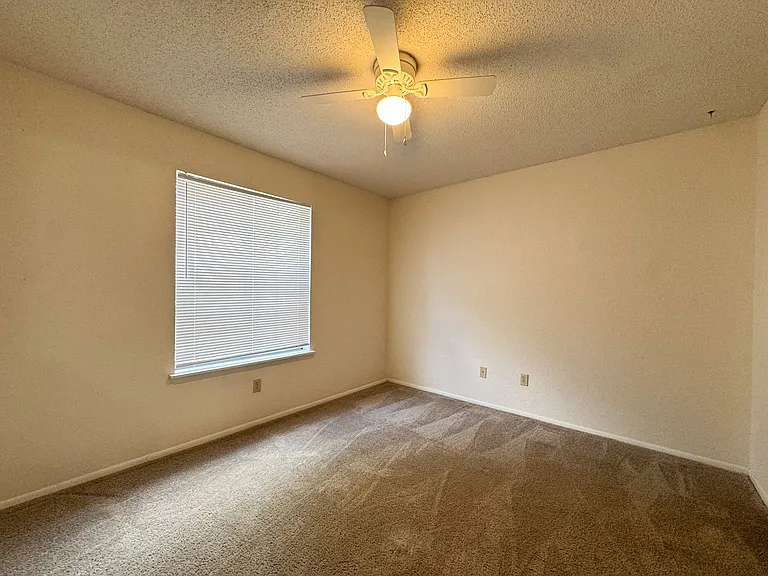 5461A Lake Margaret Dr — Photo 7