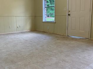 2085 Flowers Dr #B, Jackson, MS 39204
