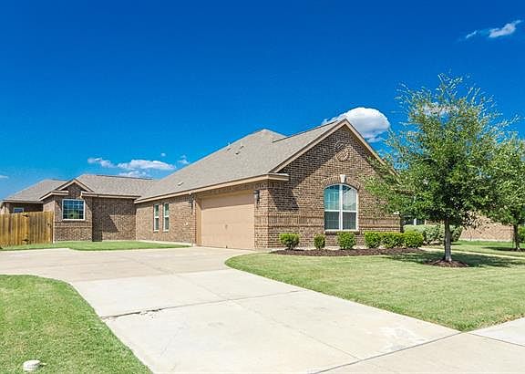 3rd image of 623 Meadow Springs Dr