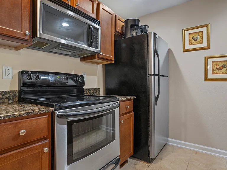 2421 Beachview Dr #H09 — Photo 3