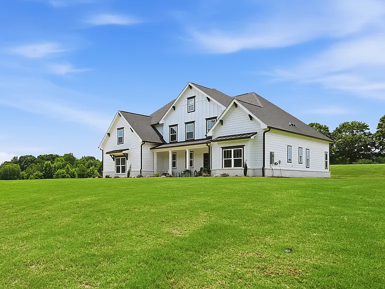 2049 Chestnut Oak Trl — Photo 36