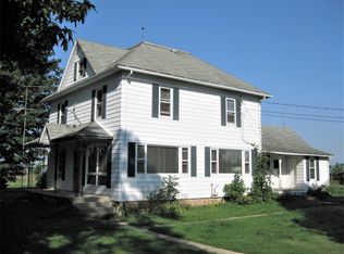 E10872 S Gasser Rd, Baraboo, WI 53913