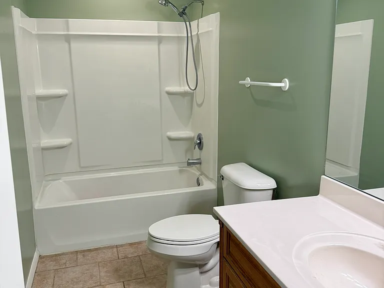 5035 S 143rd St — Photo 5