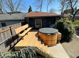 6057 SE Long St UNIT A, Portland, OR 97206