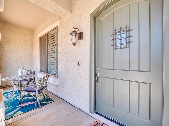 5th image of 316 E BENRICH Drive